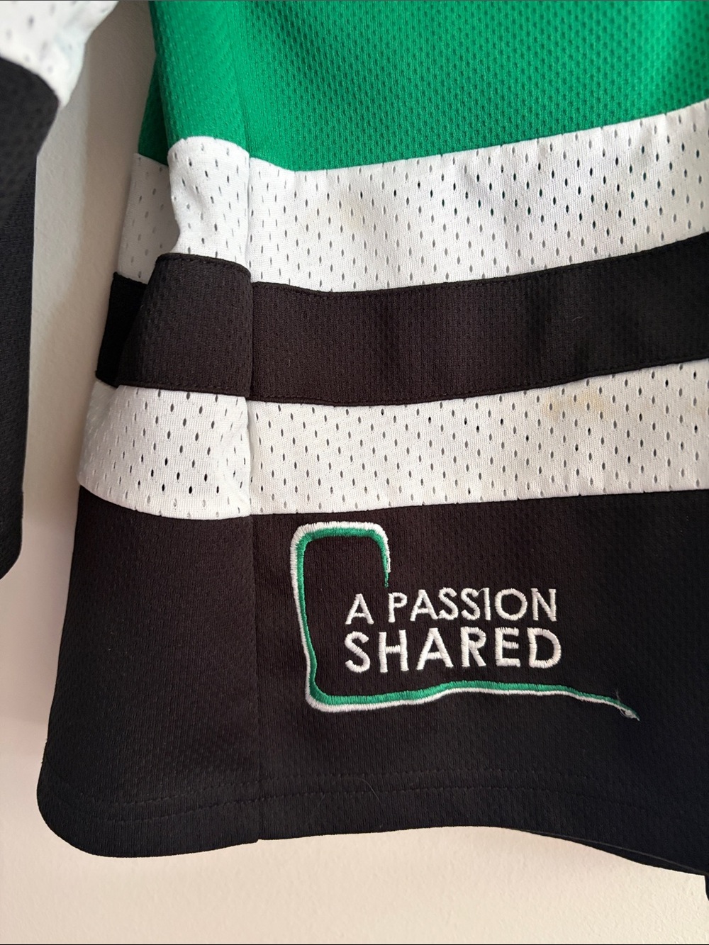 Guinness Ice Hockey Jersey - Picture 5 of 6